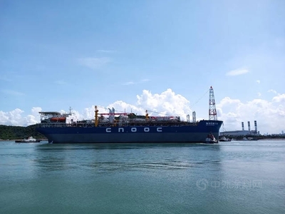 中遠(yuǎn)關(guān)西為“海洋石油116”FPSO披上“盔甲”，揚(yáng)帆起航奔赴海上新征程